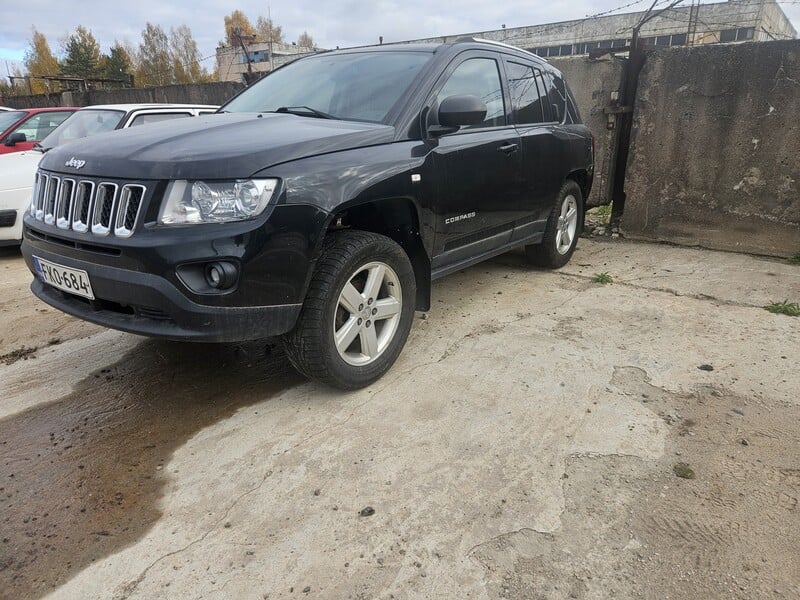 Jeep Compass 2011 y Off-road / Crossover