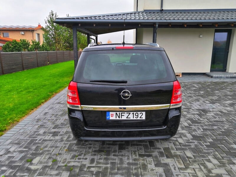 Фотография 20 - Opel Zafira 2011 г Минивэн