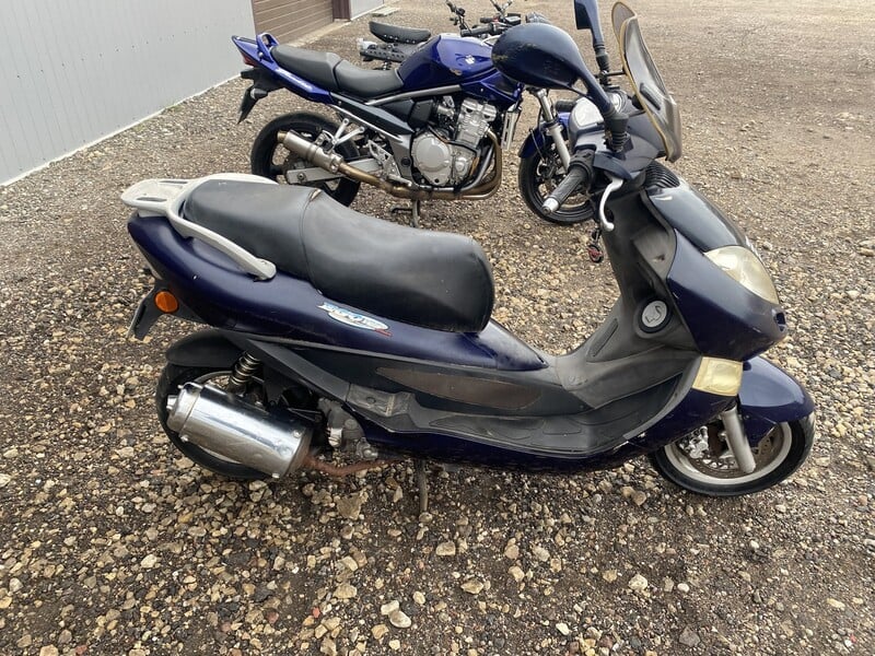 Photo 2 - Kymco Ego 2003 y Scooter / moped