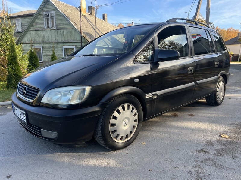 Opel Zafira 2000 m Vienatūris