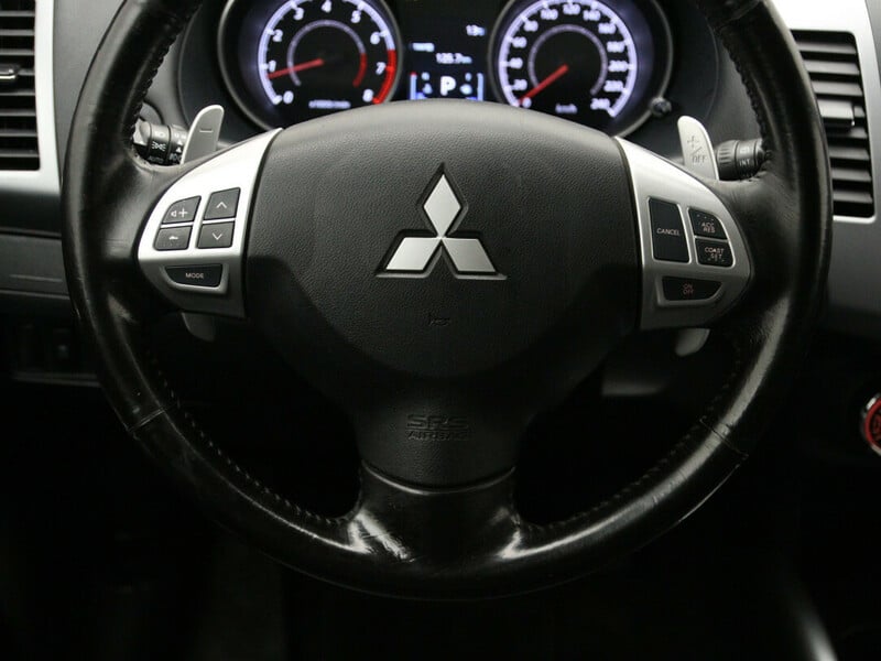 Photo 18 - Mitsubishi Outlander 2012 y Off-road / Crossover