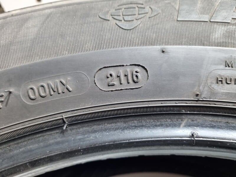 Photo 8 - Michelin 4mm R19 winter tyres passanger car