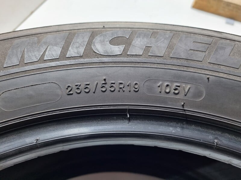 Photo 9 - Michelin 4mm R19 winter tyres passanger car