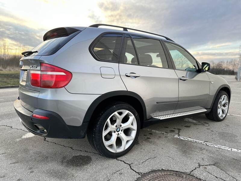 Photo 2 - Bmw X5 2008 y Off-road / Crossover