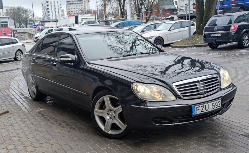 Mercedes-Benz S 500 2004 m Sedanas