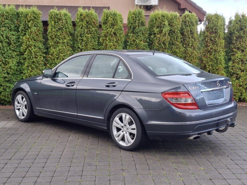 Photo 4 - Mercedes-Benz C 320 2008 y Sedan