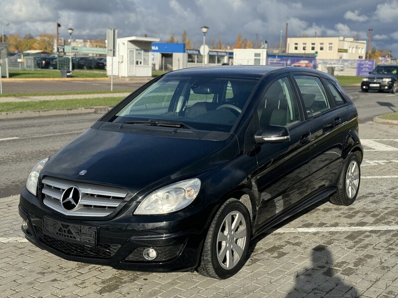 Mercedes-Benz B 180 2010 г Минивэн