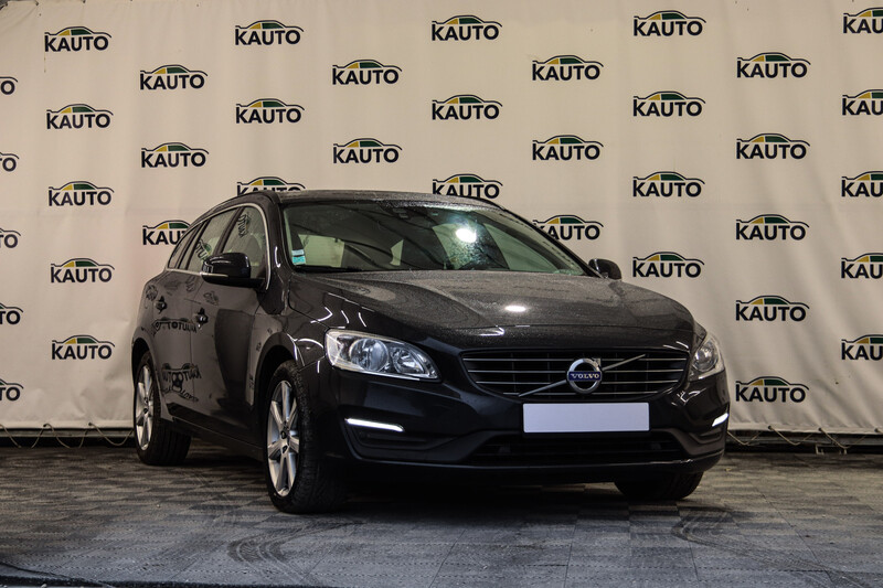 Фотография 2 - Volvo v60 2017 г Универсал