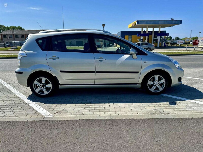 Photo 4 - Toyota Corolla Verso 2008 y Wagon