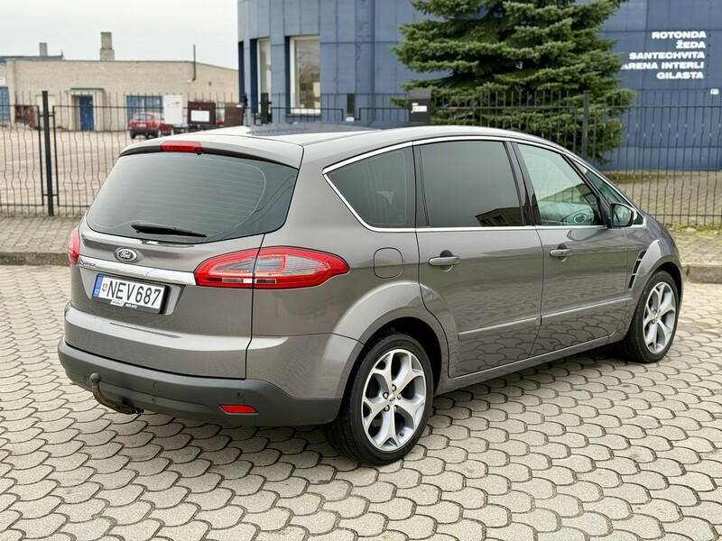 Photo 4 - Ford S-Max 2013 y Van