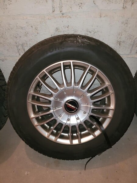 Photo 9 - Borbet Touareg light alloy R17 rims