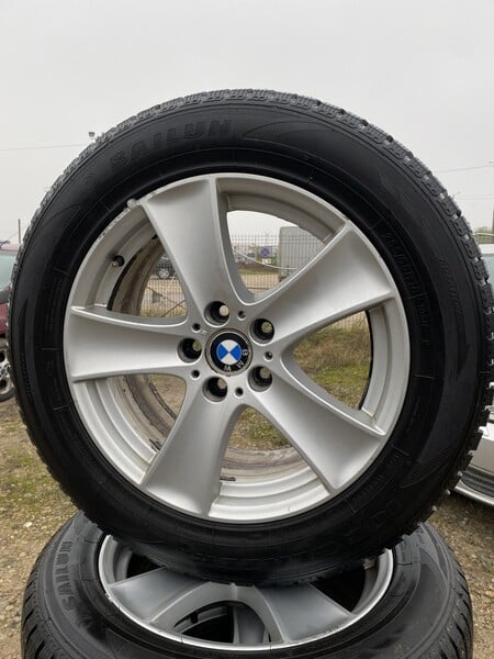 Photo 2 - BMW BMW X5 light alloy R18 rims