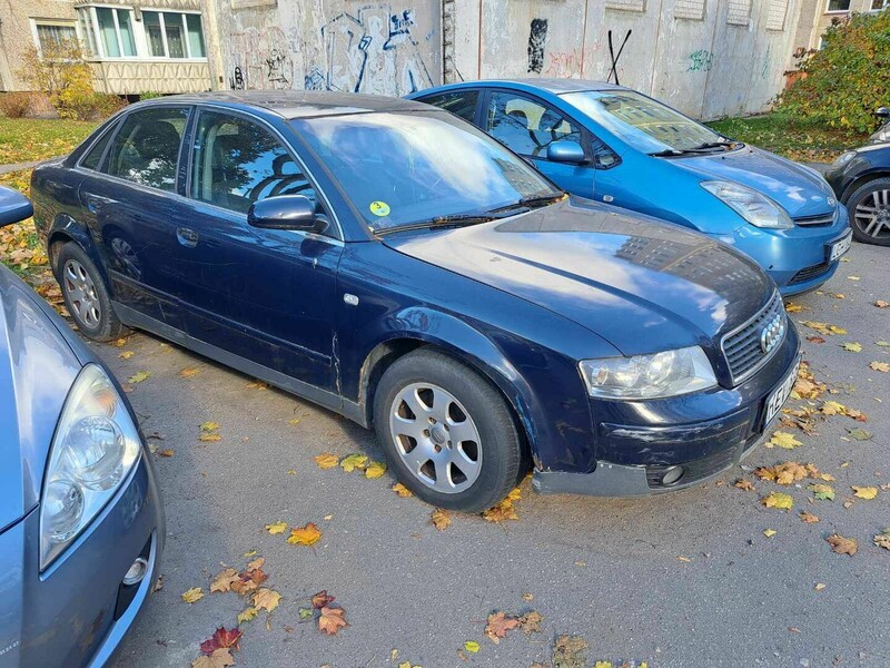 Photo 2 - Audi A4 2000 y Sedan