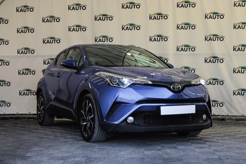 Photo 2 - Toyota C-HR 2019 y Off-road / Crossover