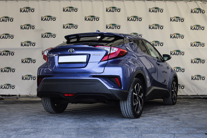 Photo 3 - Toyota C-HR 2019 y Off-road / Crossover