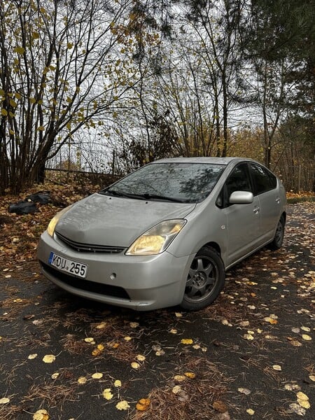 Toyota Prius II 2006 г