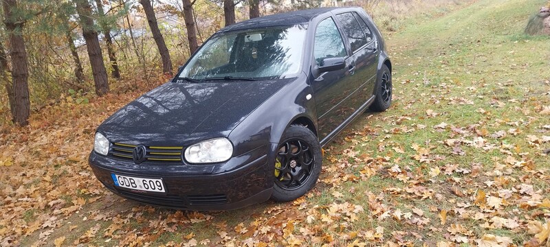 Volkswagen Golf 2003 г Хэтчбек