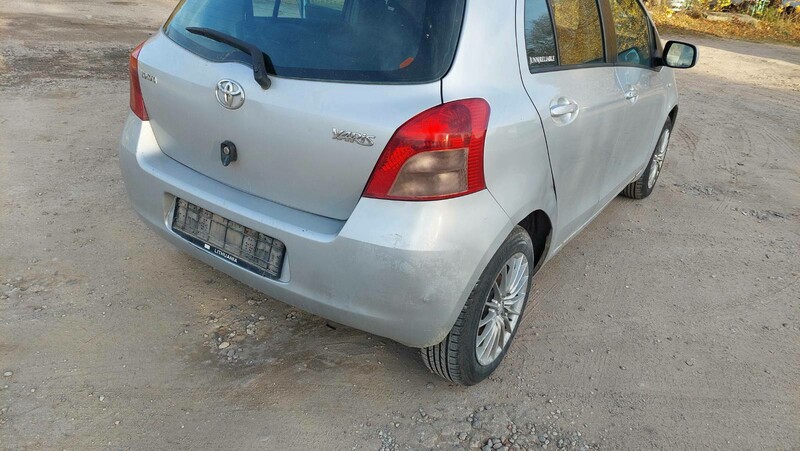 Photo 9 - Toyota Yaris II ROBOTAS - AUTOMATAS 2007 y parts