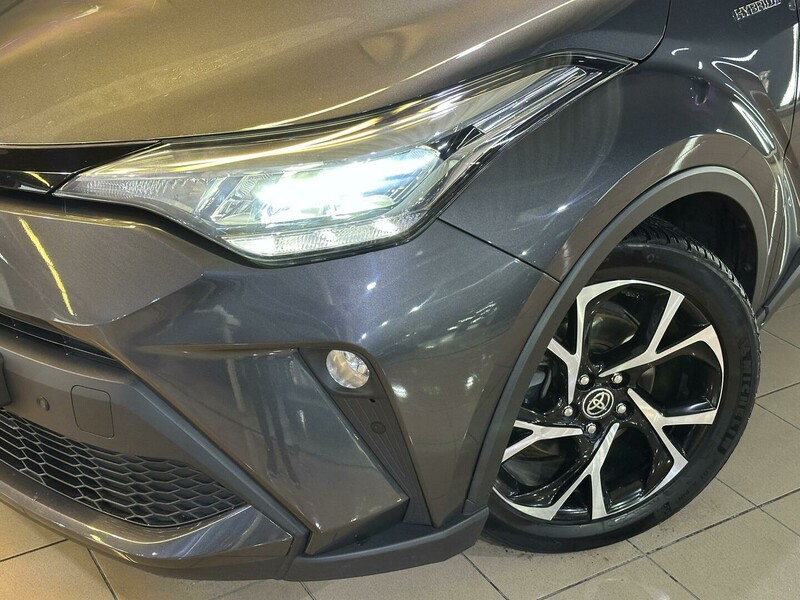 Nuotrauka 28 - Toyota C-HR 2021 m Visureigis / Krosoveris