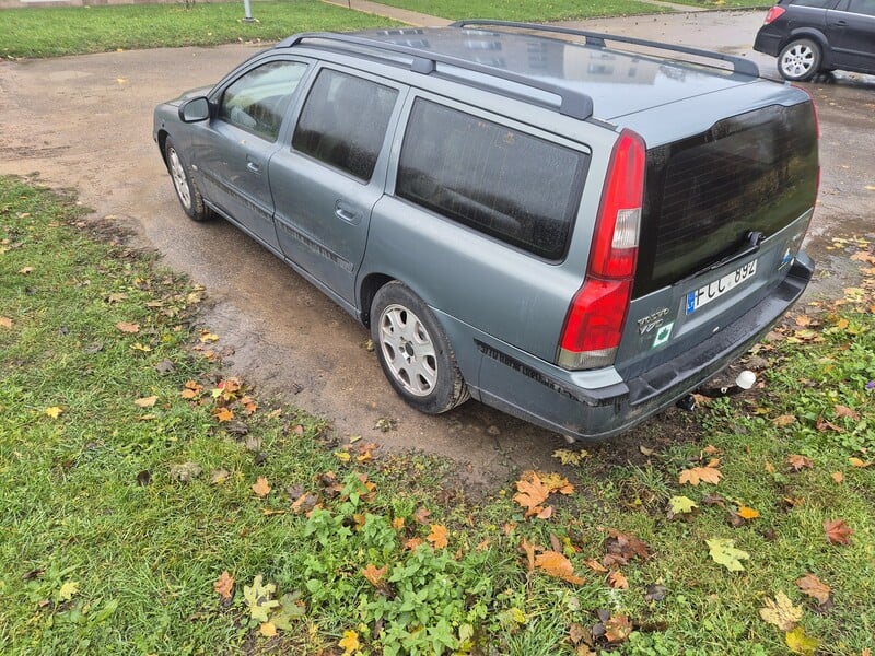 Photo 2 - Volvo V70 II TDI 2001 y