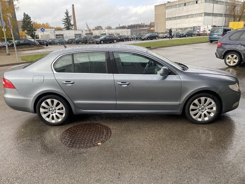 Photo 8 - Skoda Superb TDI 2008 y