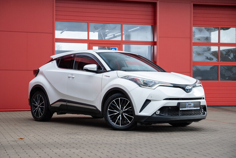 Toyota C-HR I 2016 г