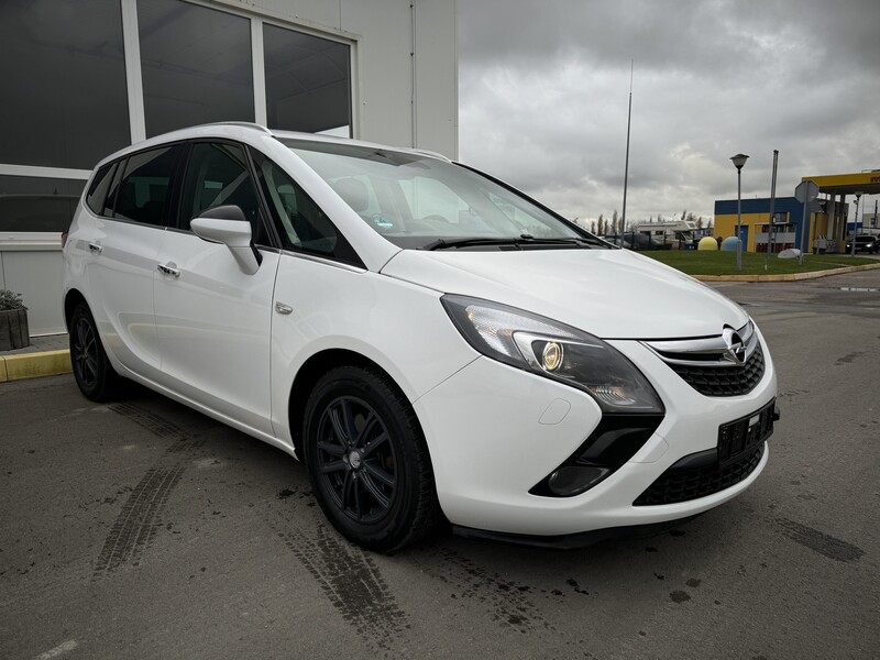 Opel Zafira Tourer C 2013 m