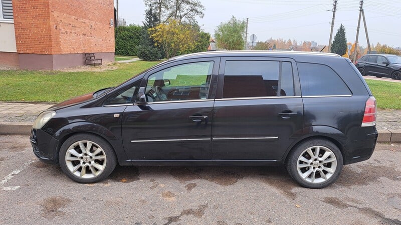 Opel Zafira B 2007 m