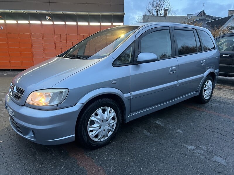 Opel Zafira 2004 m Vienatūris