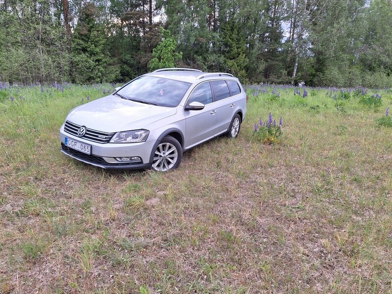 Photo 3 - Volkswagen Passat Alltrack 2012 y Off-road / Crossover