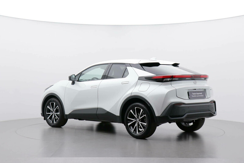 Фотография 17 - Toyota C-HR 2024 г Внедорожник / Кроссовер