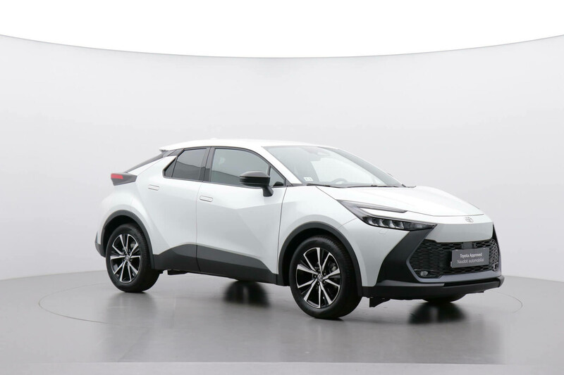 Фотография 18 - Toyota C-HR 2024 г Внедорожник / Кроссовер