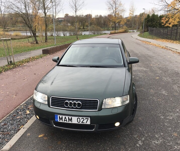 Audi A4 2001 m Sedanas