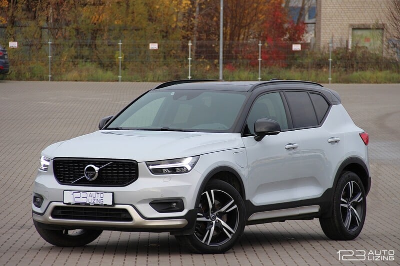 Volvo XC40 2021 г Внедорожник / Кроссовер