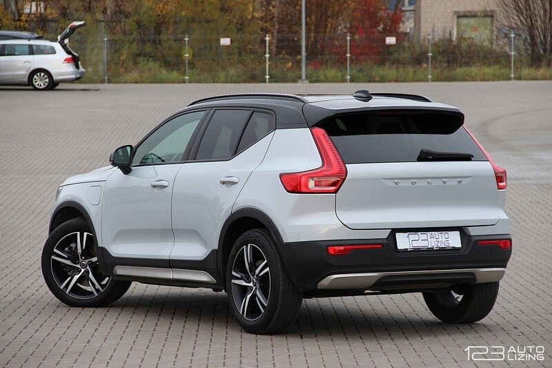 Фотография 8 - Volvo XC40 2021 г Внедорожник / Кроссовер