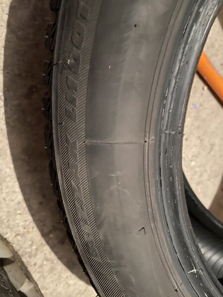 Фотография 6 - Bridgestone Bridgestone R17 универсальные шины для автомобилей