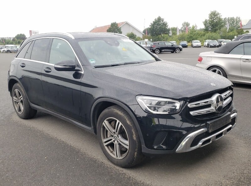 Mercedes-Benz GLC 300 X253 2021 y