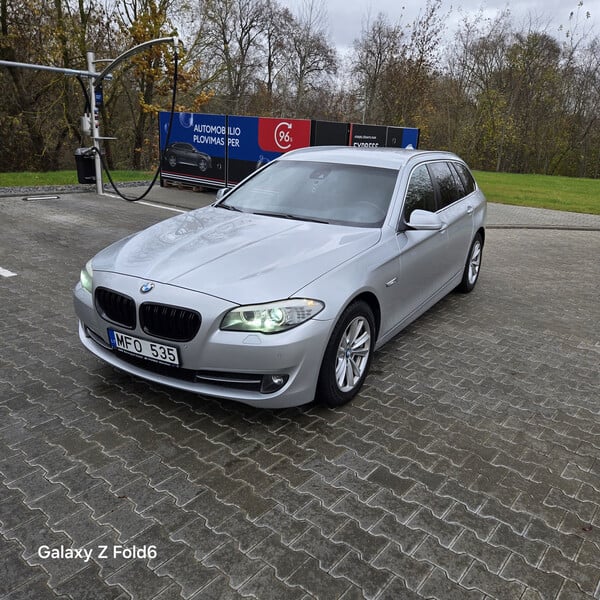 Bmw 530 F11 2011 y