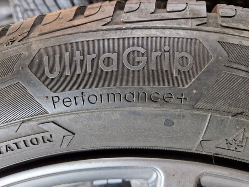 Photo 9 - Goodyear 8mm kaip naujos R17 winter tyres passanger car