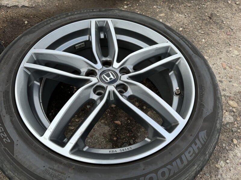 Photo 4 - Honda Siunciam, 8J ET45 light alloy R19 rims