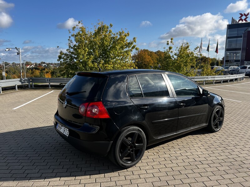 Volkswagen Golf V 2003 m