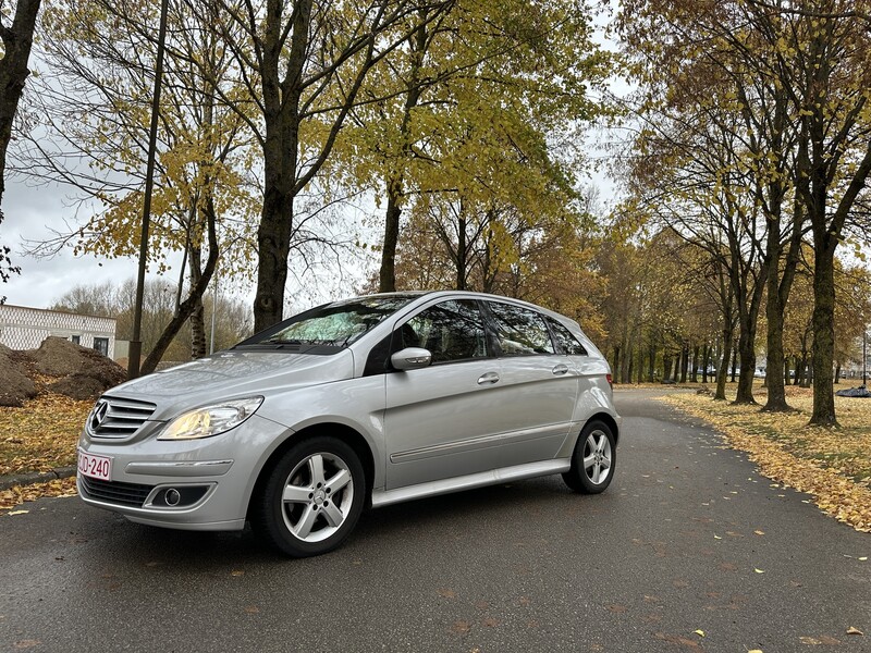 Photo 2 - Mercedes-Benz B 180 2006 y Hatchback