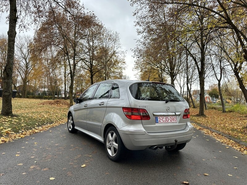 Photo 4 - Mercedes-Benz B 180 2006 y Hatchback