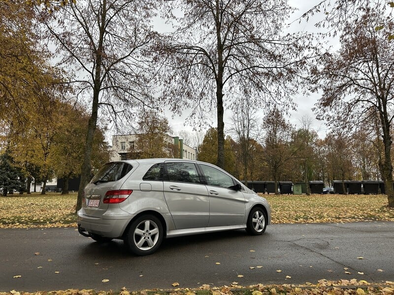 Photo 5 - Mercedes-Benz B 180 2006 y Hatchback