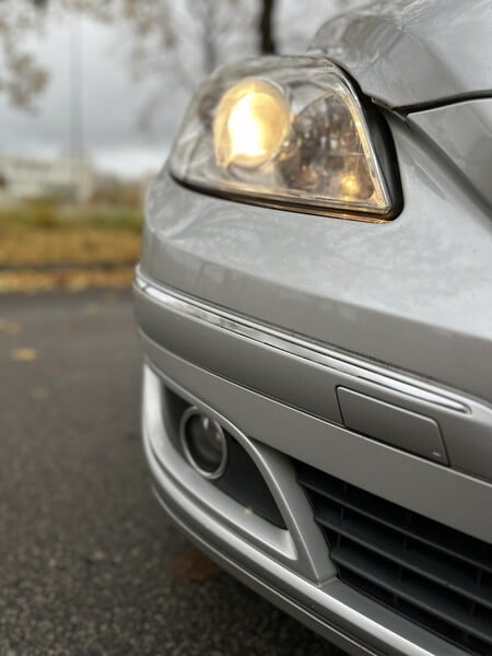 Photo 22 - Mercedes-Benz B 180 2006 y Hatchback