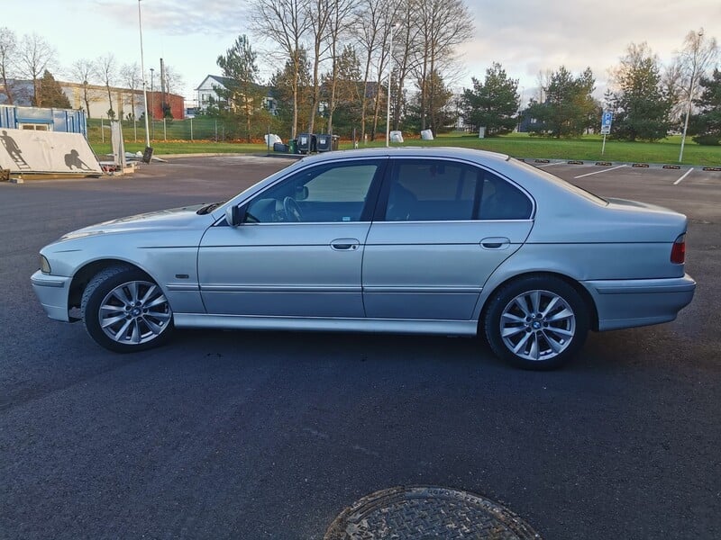 Photo 5 - Bmw 525 E39 2003 y