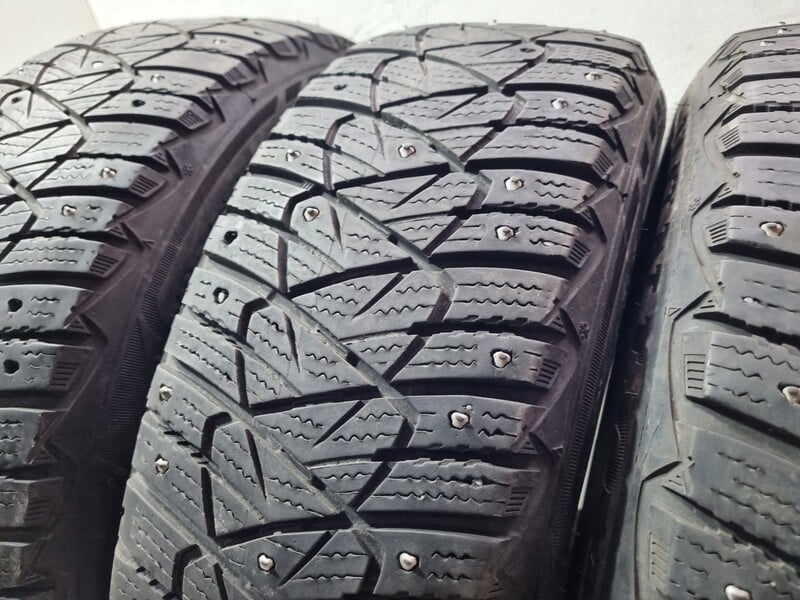 Фотография 5 - Dunlop dygliuotos R15 зимние шины для автомобилей