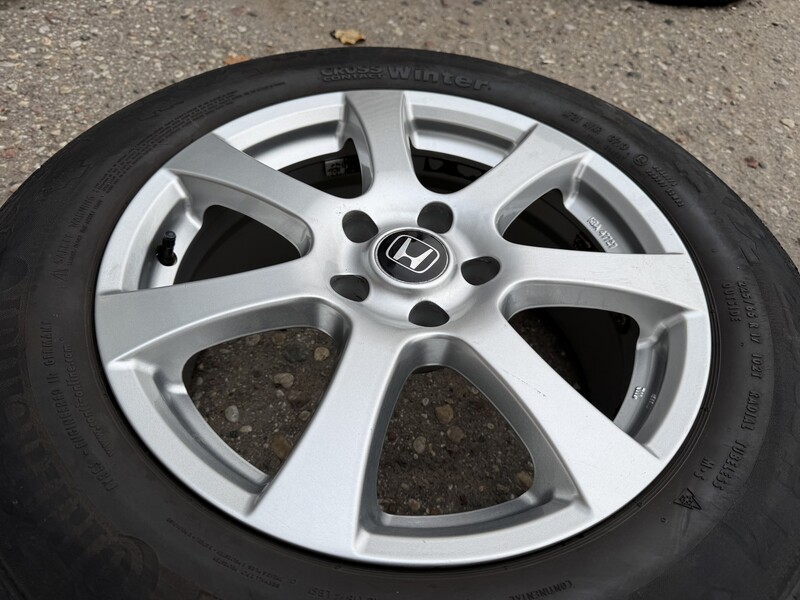 Photo 5 - Honda Siunciam, 7.5J ET40 light alloy R17 rims