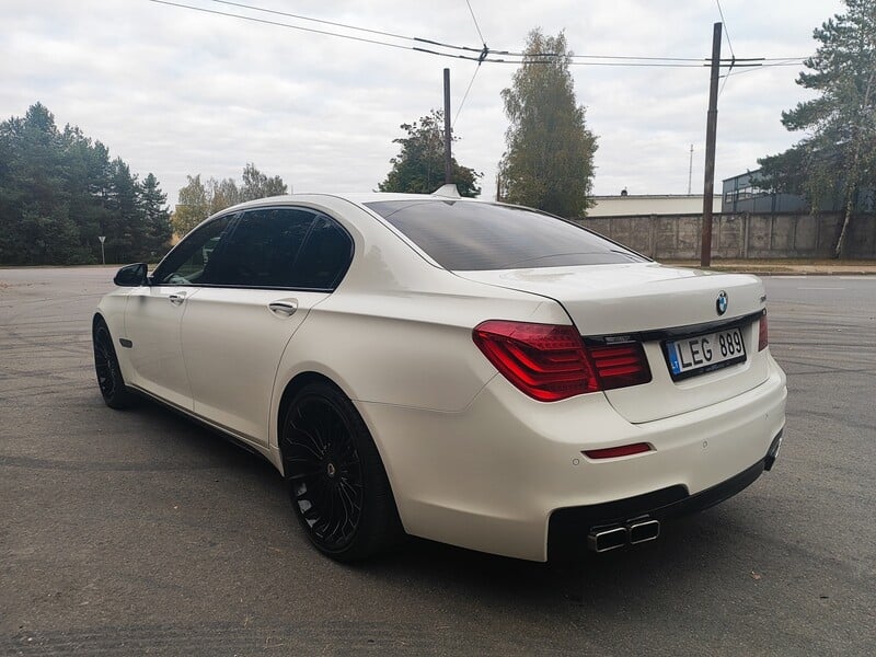 Photo 9 - Bmw 750 F02 2013 y