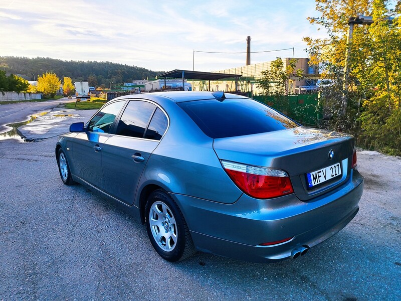 Photo 8 - Bmw 525 2007 y Sedan